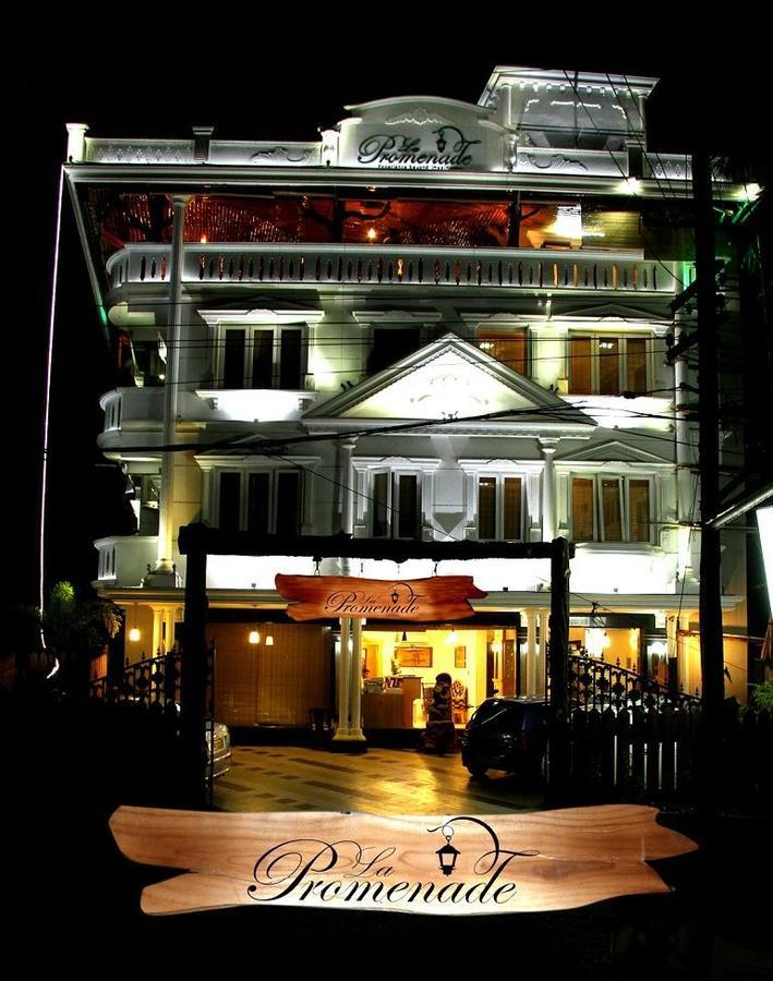 La Promenade Hotel Ковалам Экстерьер фото